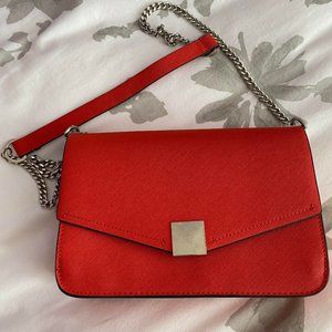 BRIGHT RED ZARA CROSSBODY BAG W ZIPPER CLOSURE - NEVER USED